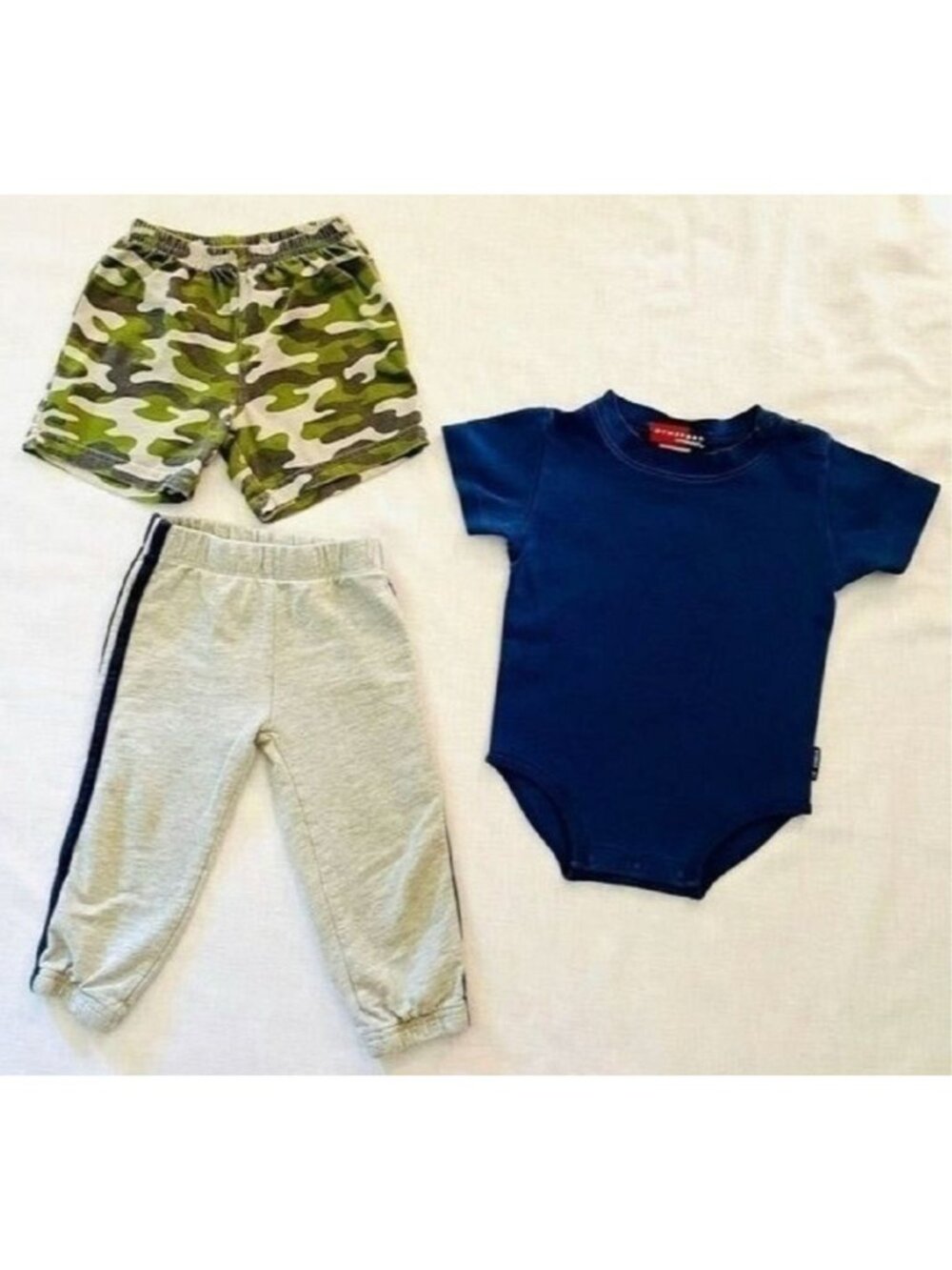 Carters Gymboree 18M Outfit Set Camo Shorts Gray Joggers Blue Bodysuitt